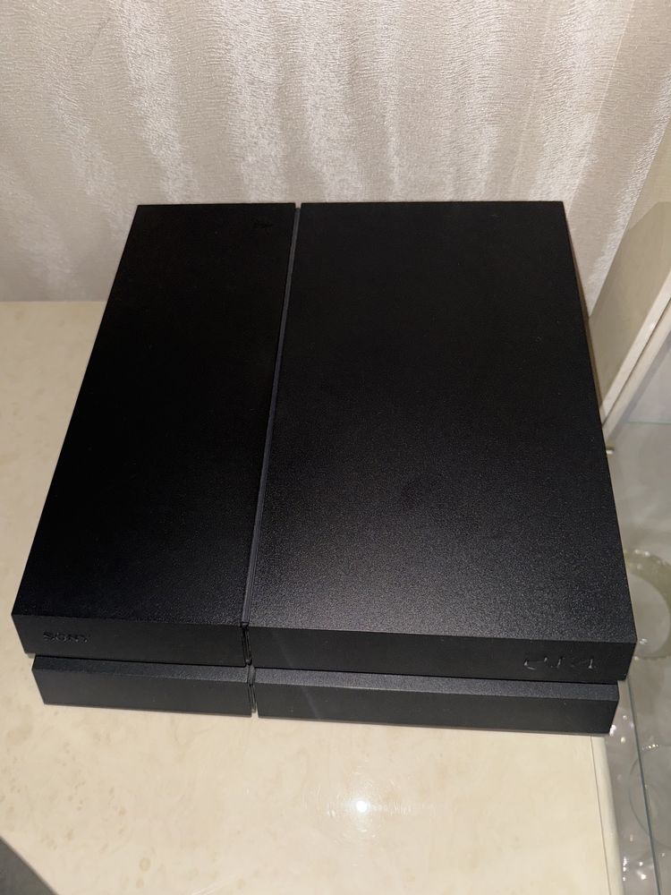 PS 4 на 500 гб