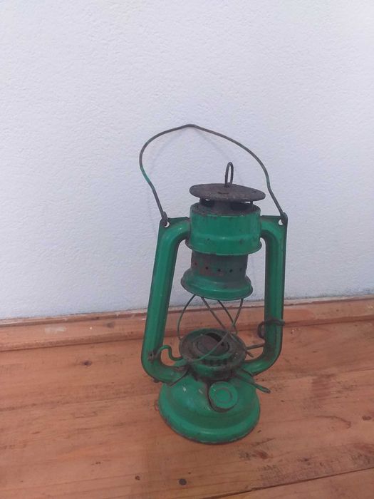 Lampa/felinar vechi METALOGLOBUS,anii '60-'70-vintage