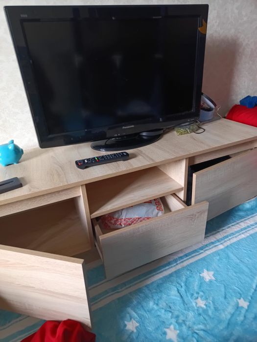 Телевизор Panasonic + тумба