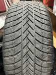 Зимни гуми Bridgestone Blizzak 245/45/R20 Dot 22 - 2бр.