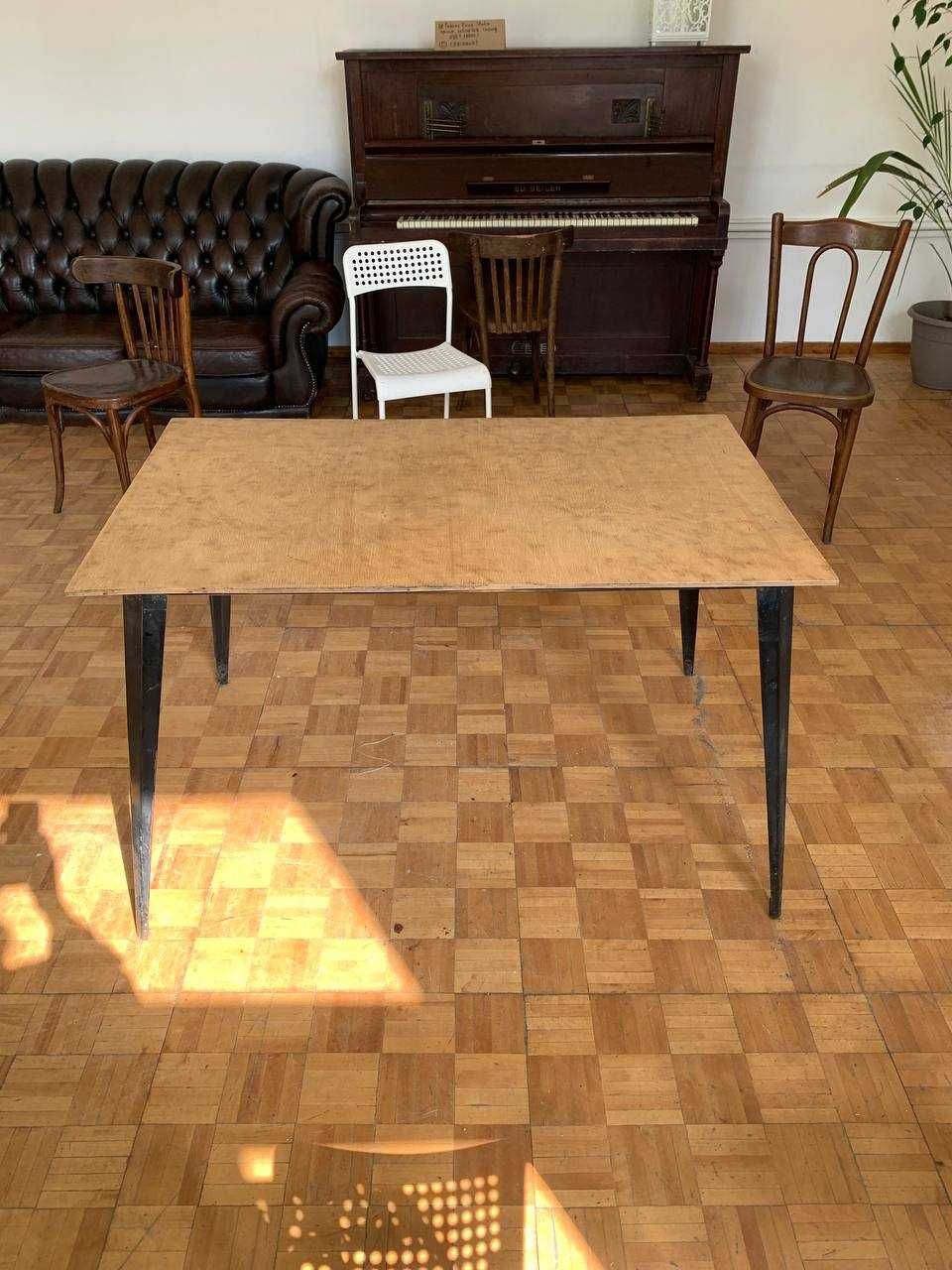 Стулья венские деревянные и стол