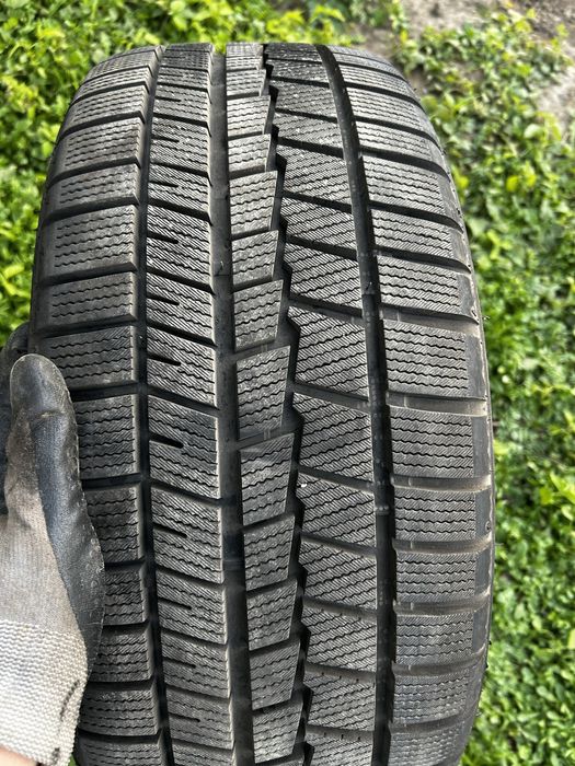 зимни гуми  като нови карал съм само един месец с тях !