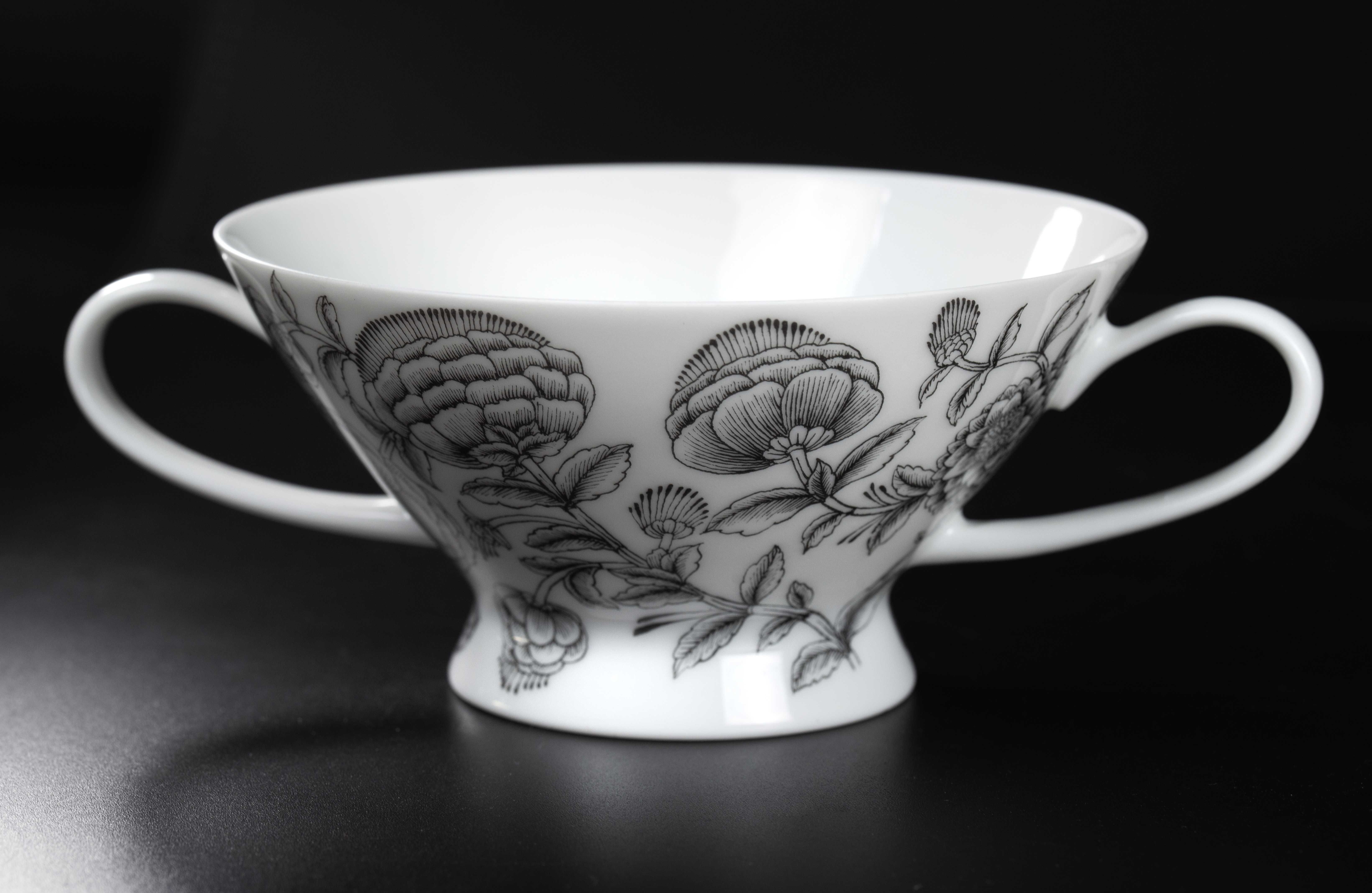 Елегантен сервиз за чай, кафе, какао или мляко Rosenthal.