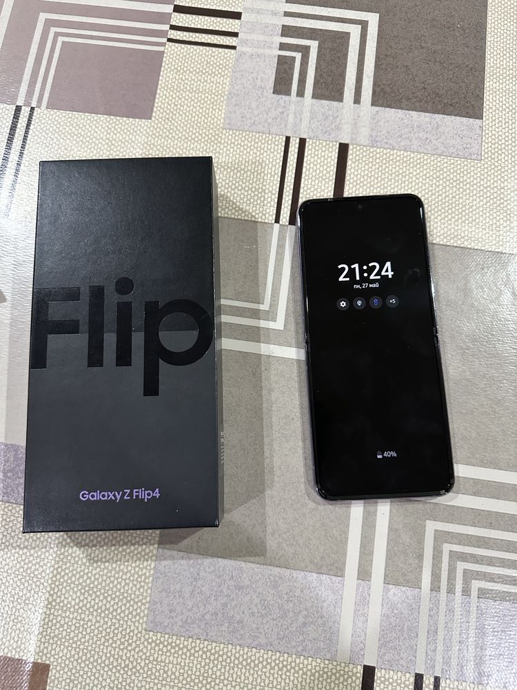 Samsung Galaxy Z Flip 4 256GB
