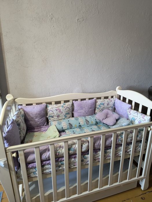 Продам детскую кроватку