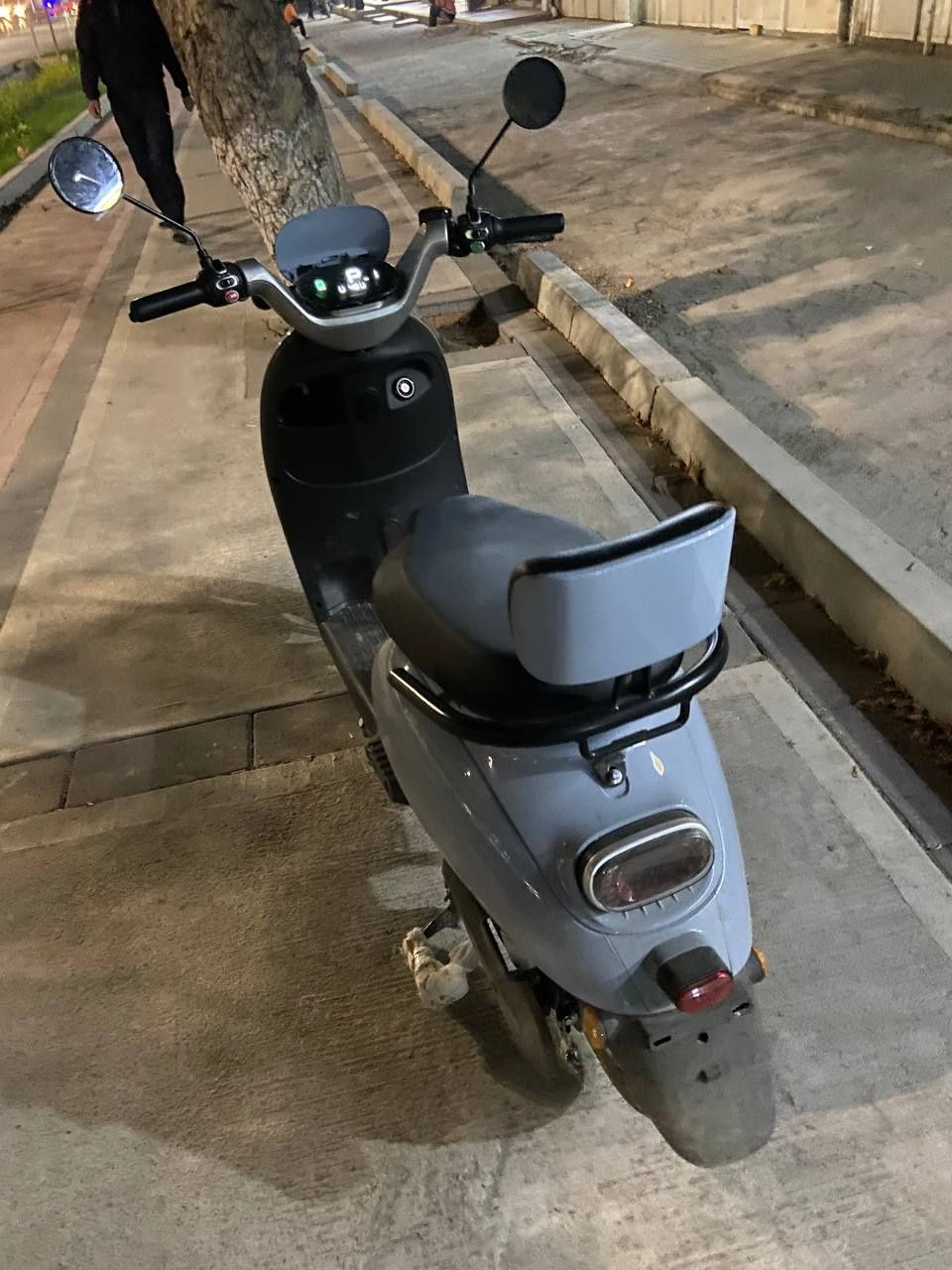 skuter Xitoyda ishlab chiqarilgan