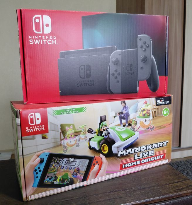Игровая приставка Nintendo Switch  с Mariokart live.