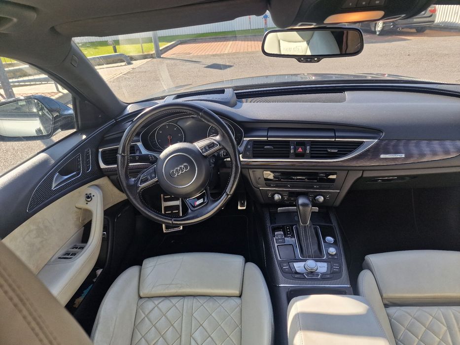 Vând Audi A6  C7 Competition