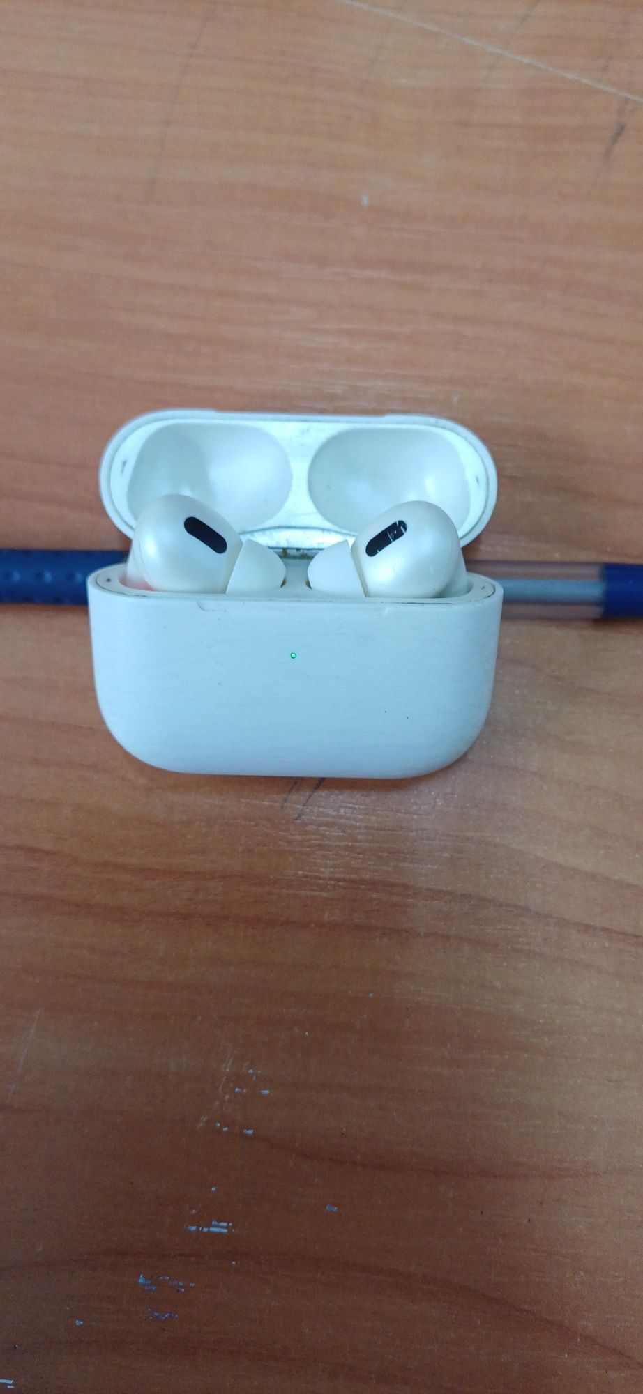AirPods  pro ...