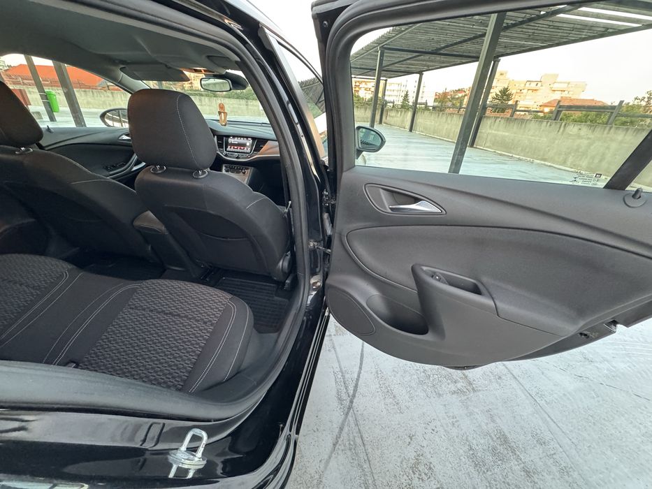 Opel Astra K Exklusiv 1.6Diesel 110cp EURO6 Navigatie Parktronic Led