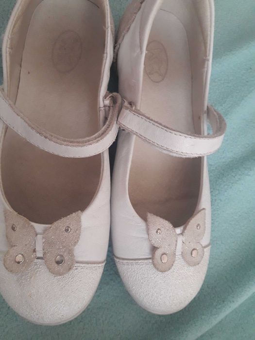 Oбувки от 27н 32н и k&k бели кожа 20лв и други