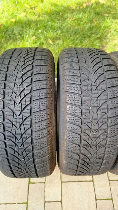 Anvelope iarna 225 55 R 16 Dunlop