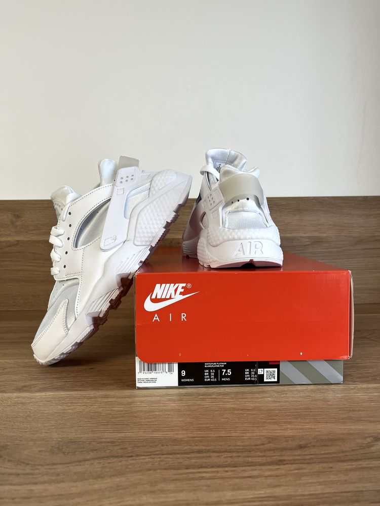 Adidasi Nike Air Huarache DD1068-10, Nr. 40, 4.5, 44 - Noi!