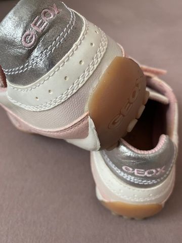 Pantofi fete Geox Sport, piele, marimea 32, stare impecabila