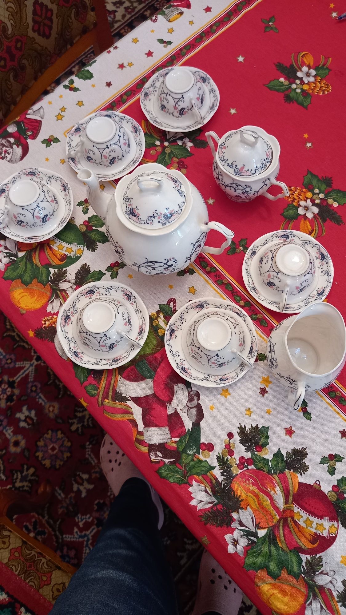 Vand set cafea porțelan fin 6 persoane,15 bucati