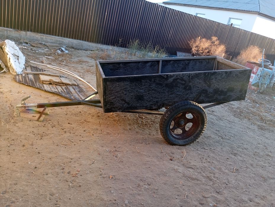 продам Прицеп сатамын