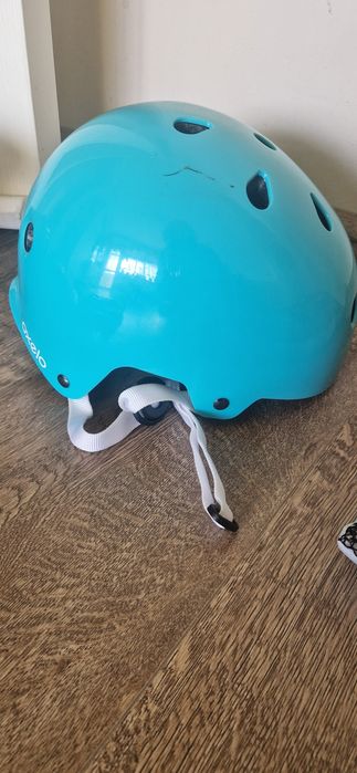 Каска"Оxelo" за  велосипед, ролери, скейтборд и тротинетка.