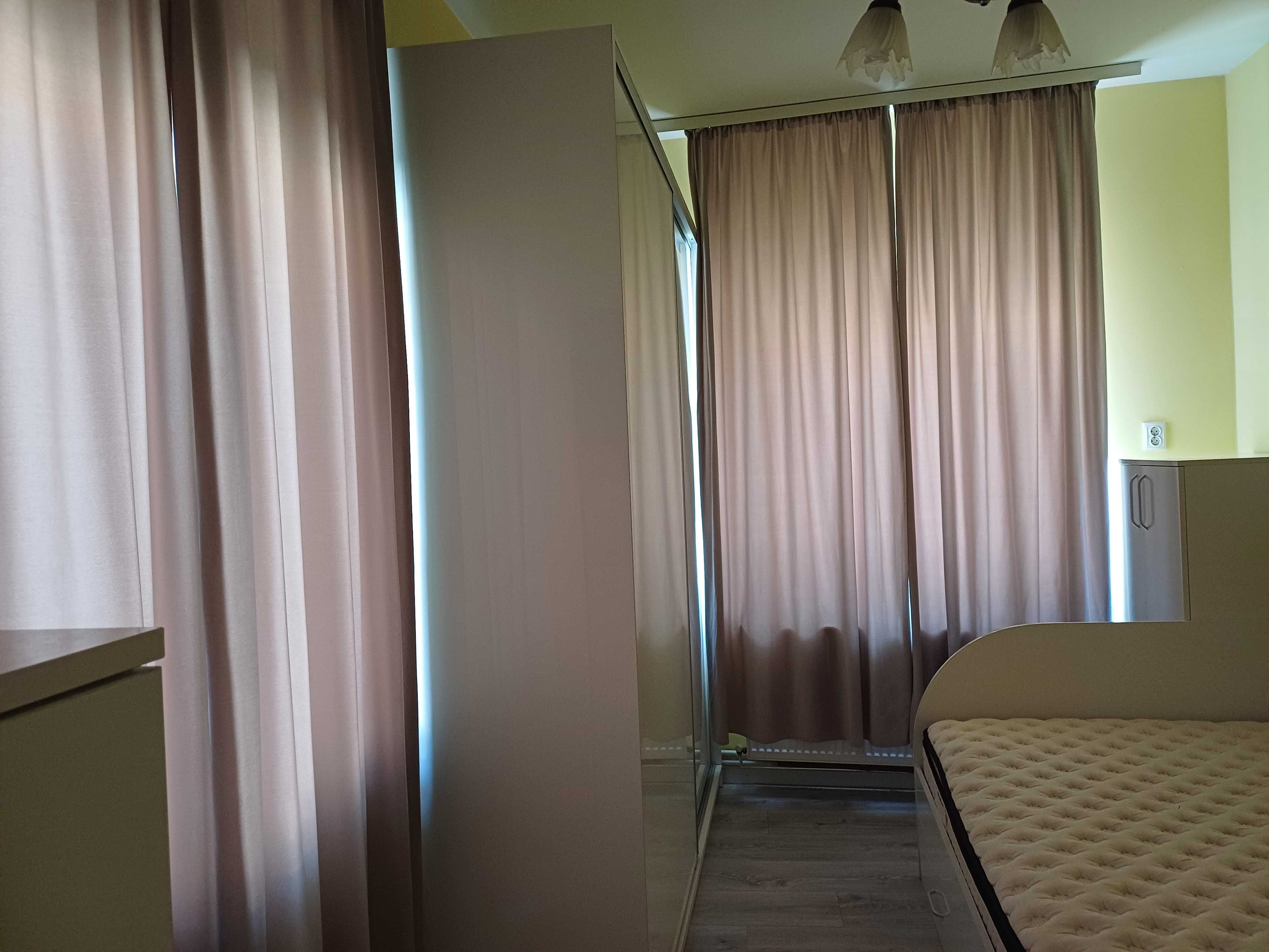 Inchiriez casa 4 camere Craiova zona centrala