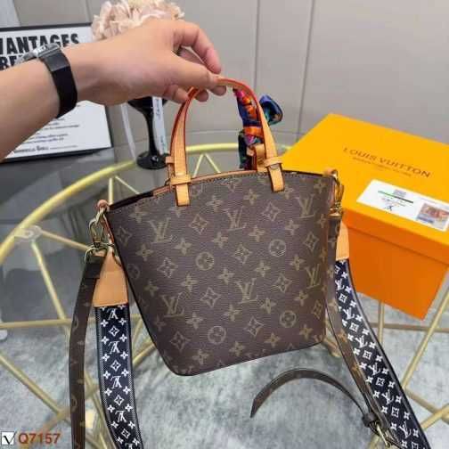 Geanta de mana dama Louis Vuitton 635-87-1