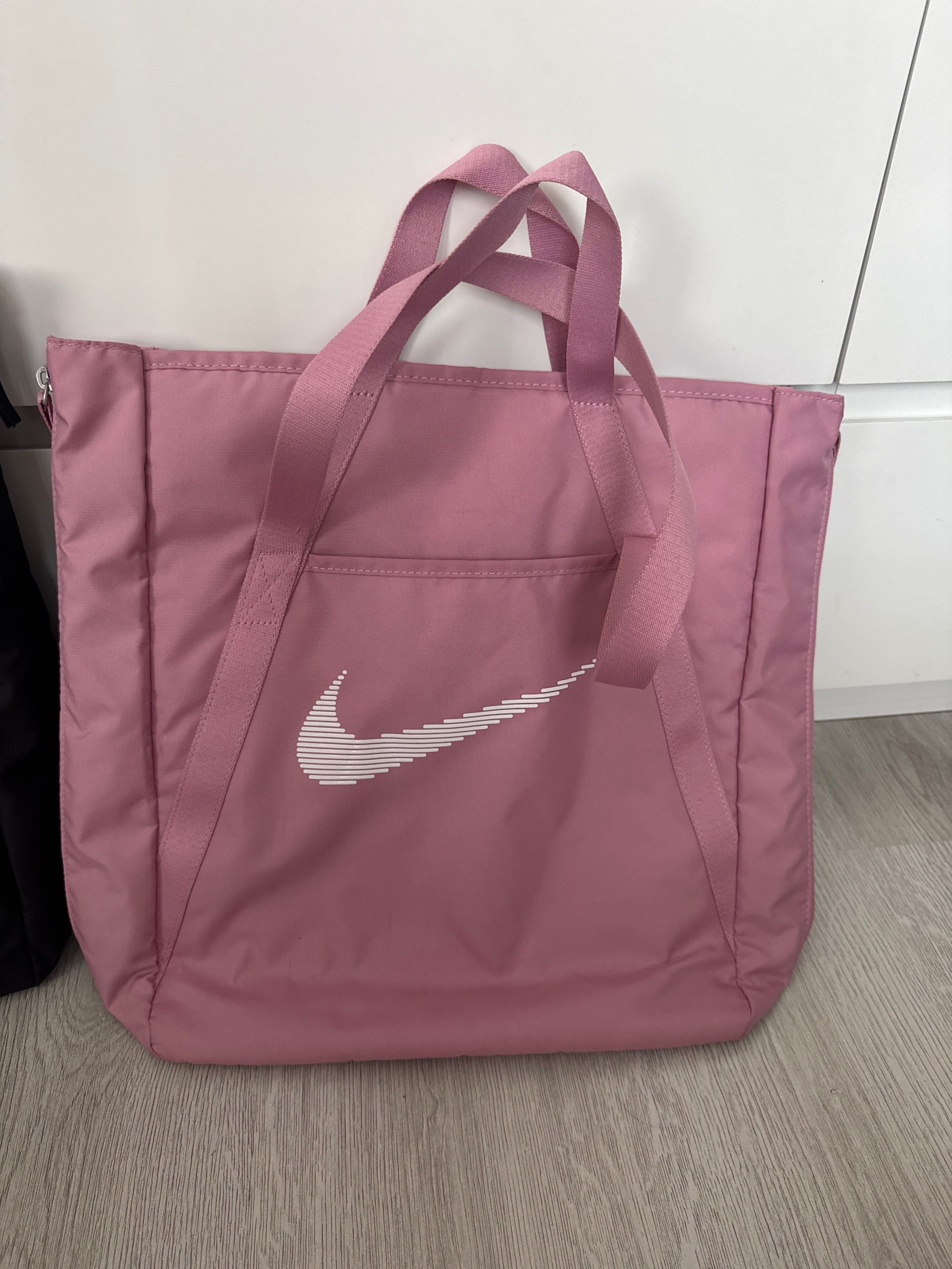 Нови дамски чанти Nike