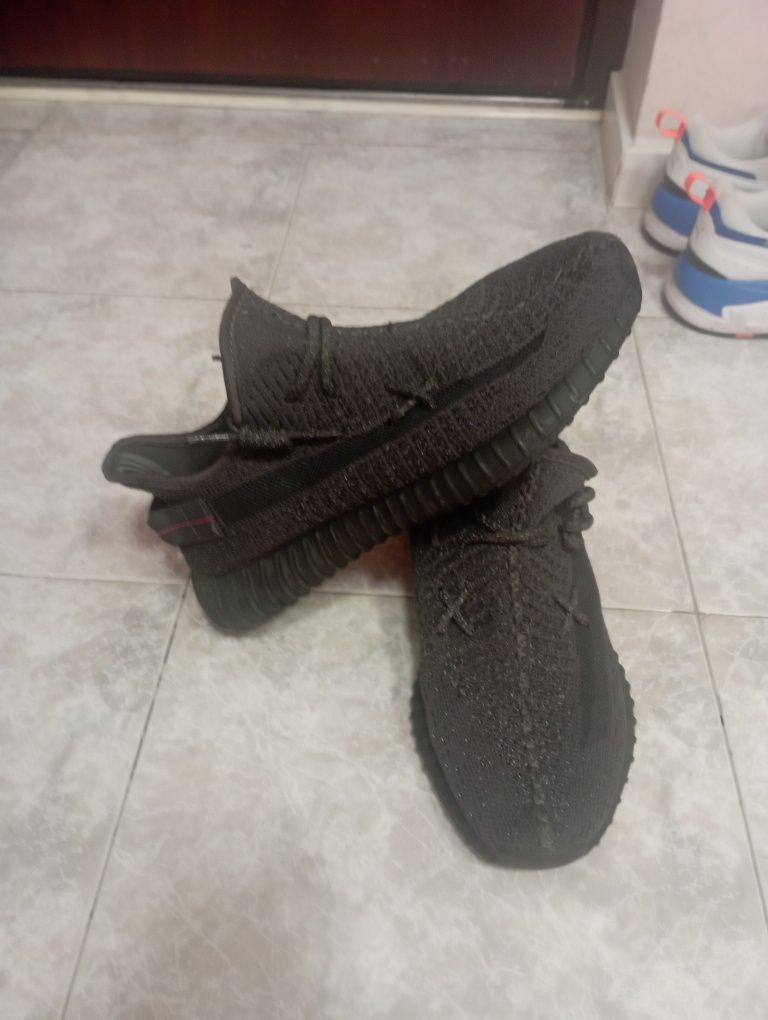 Adidas Yeezy Boost 350