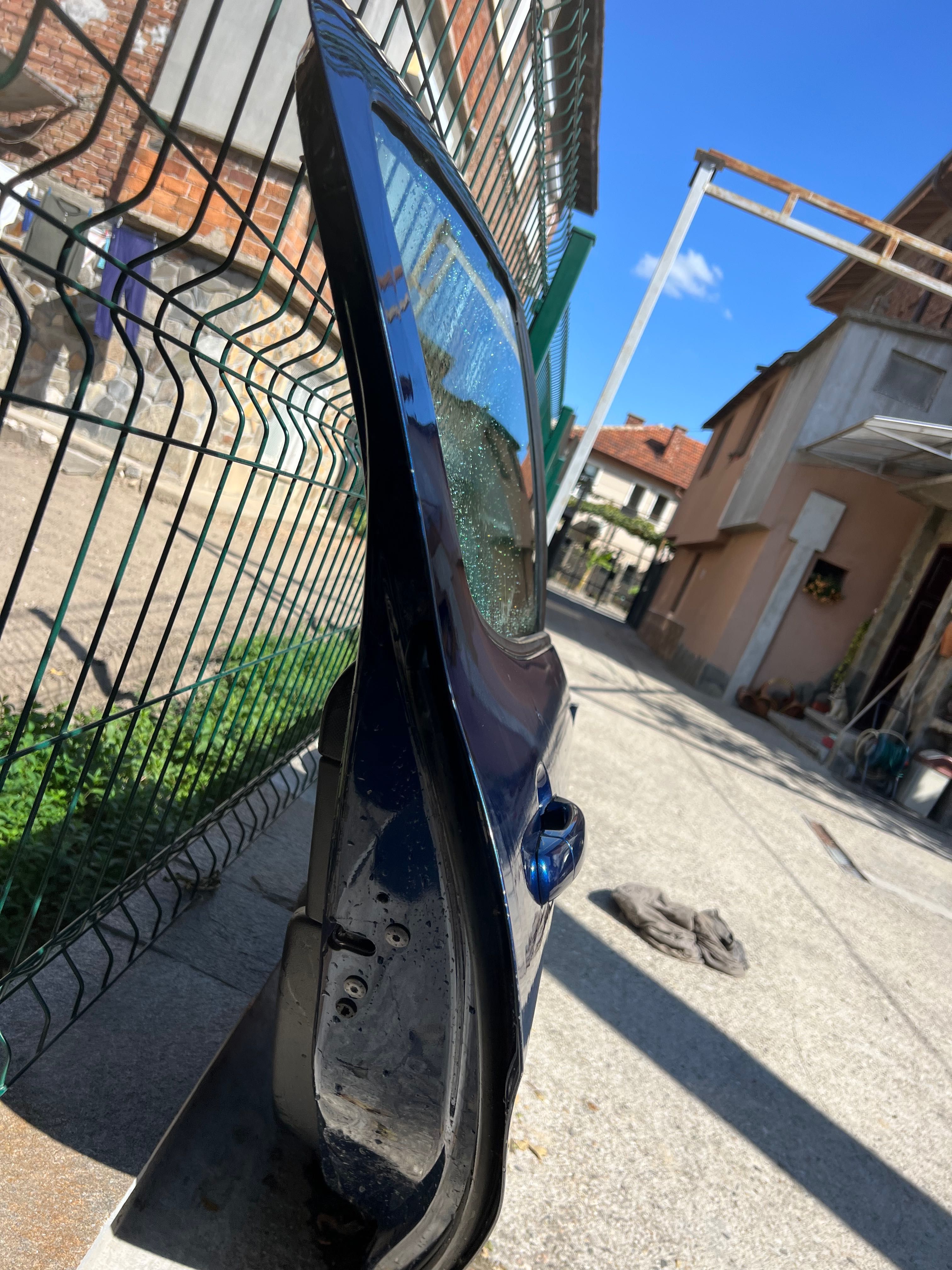 Peugeot задна дясна врата