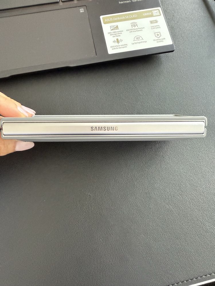 Samsung Galaxy Z Fold 6 - 512 GB, Silver Shadow