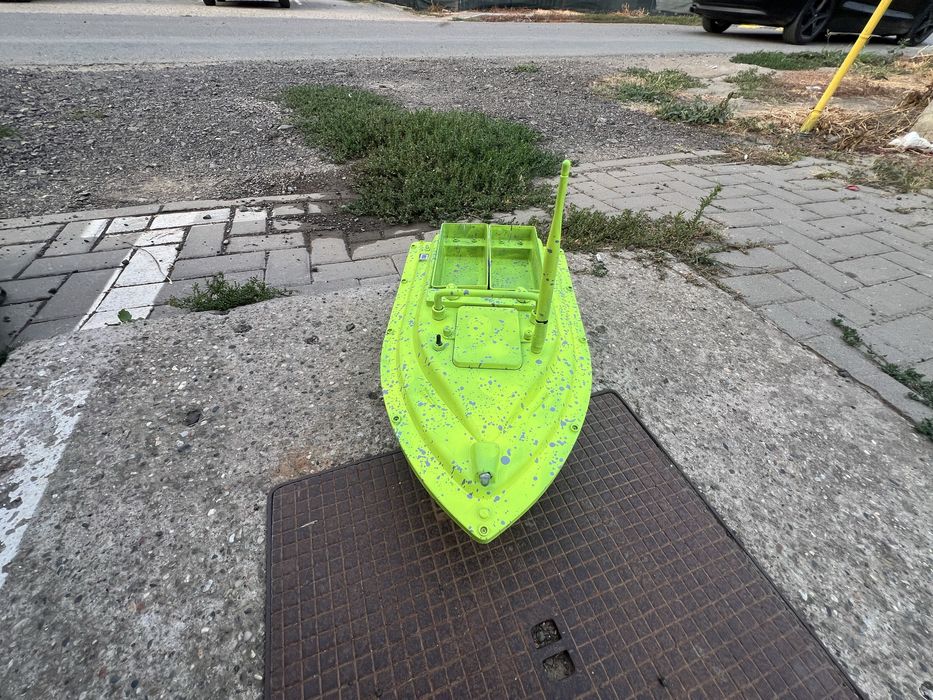 Barcuta pentru platat pescuit si nadit