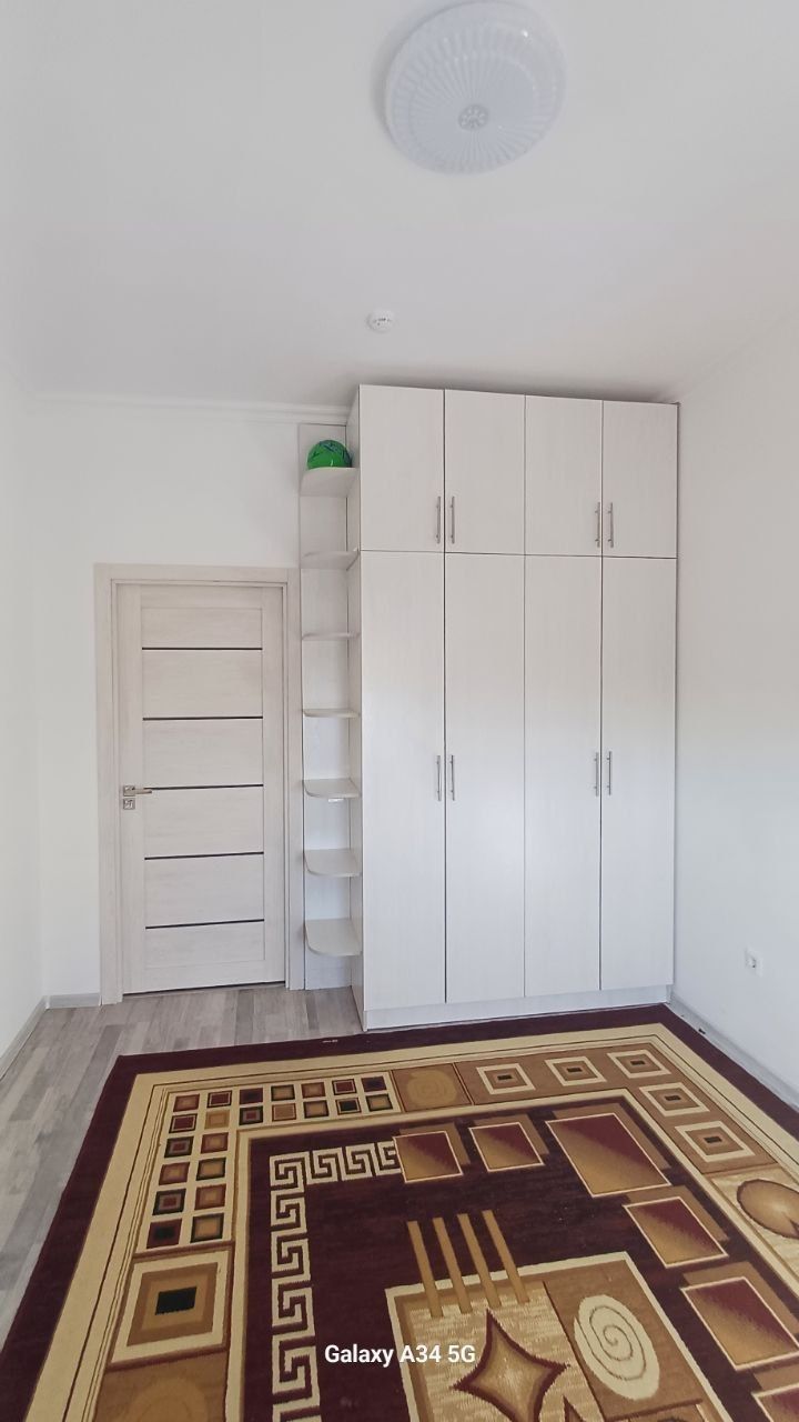 Яшнабод олмос махаллада ижарага 350$