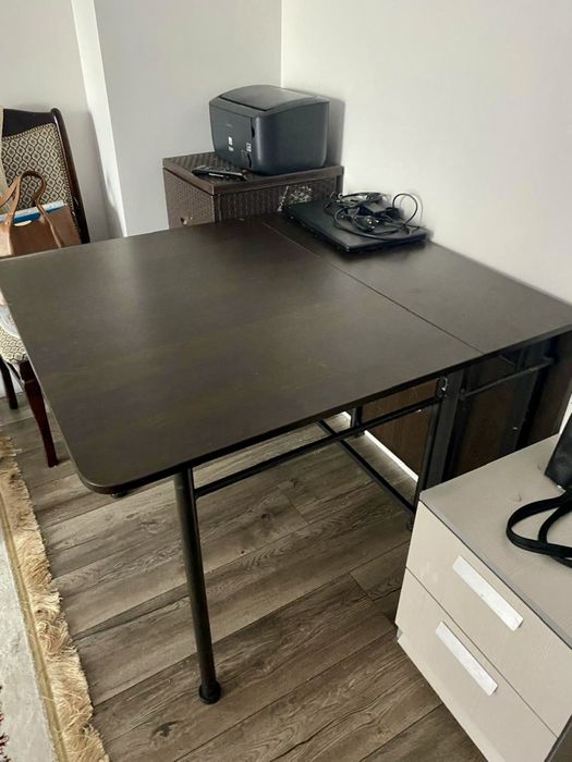 Продается Стол книжка