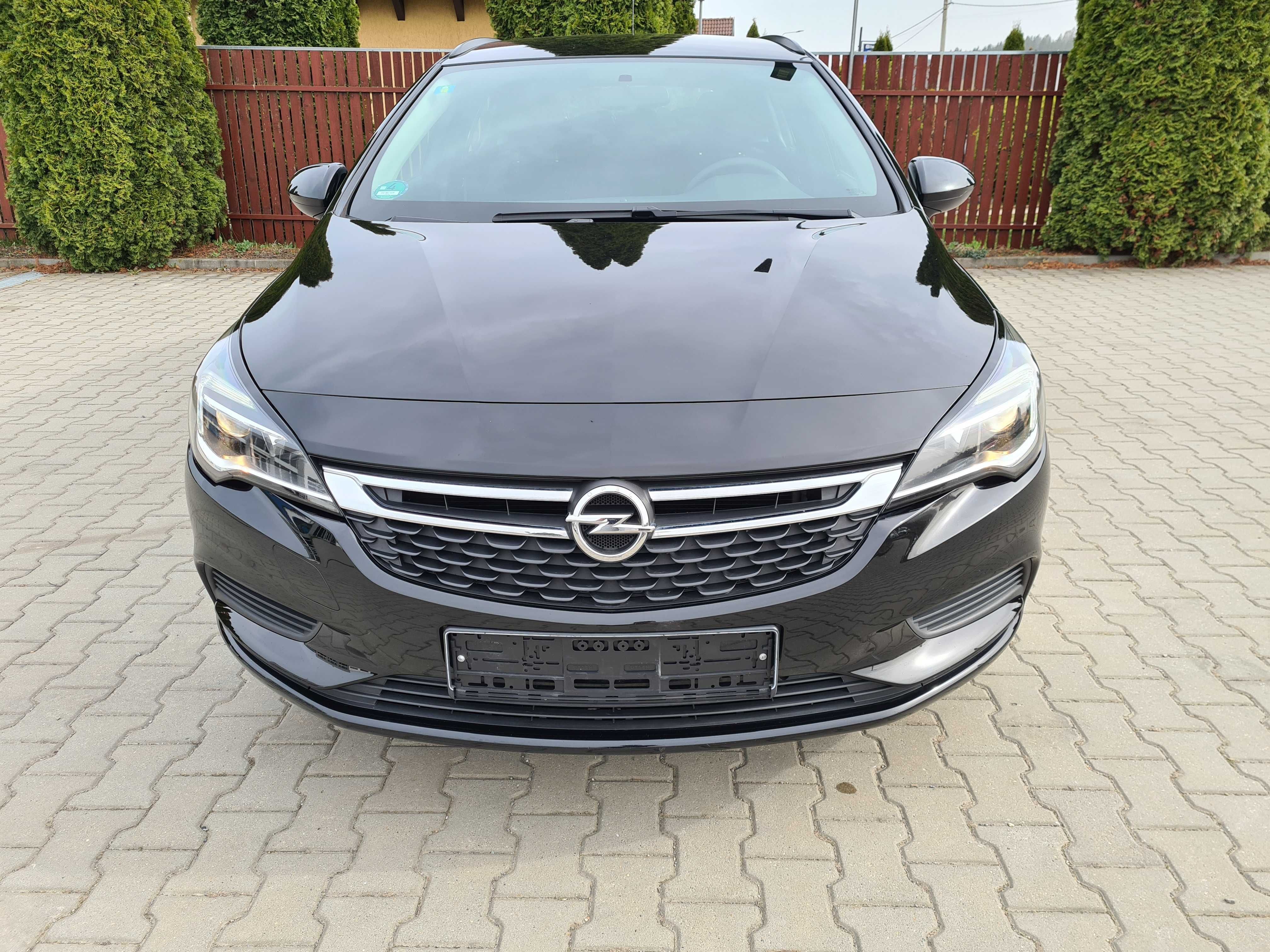 De vanzare 2018 Opel Astra K Dotare Business 1.4 Benzina Turbo 150Cp