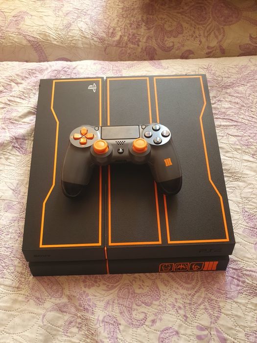 Продам Sony Playstation 4 1тб срочно лимитированый