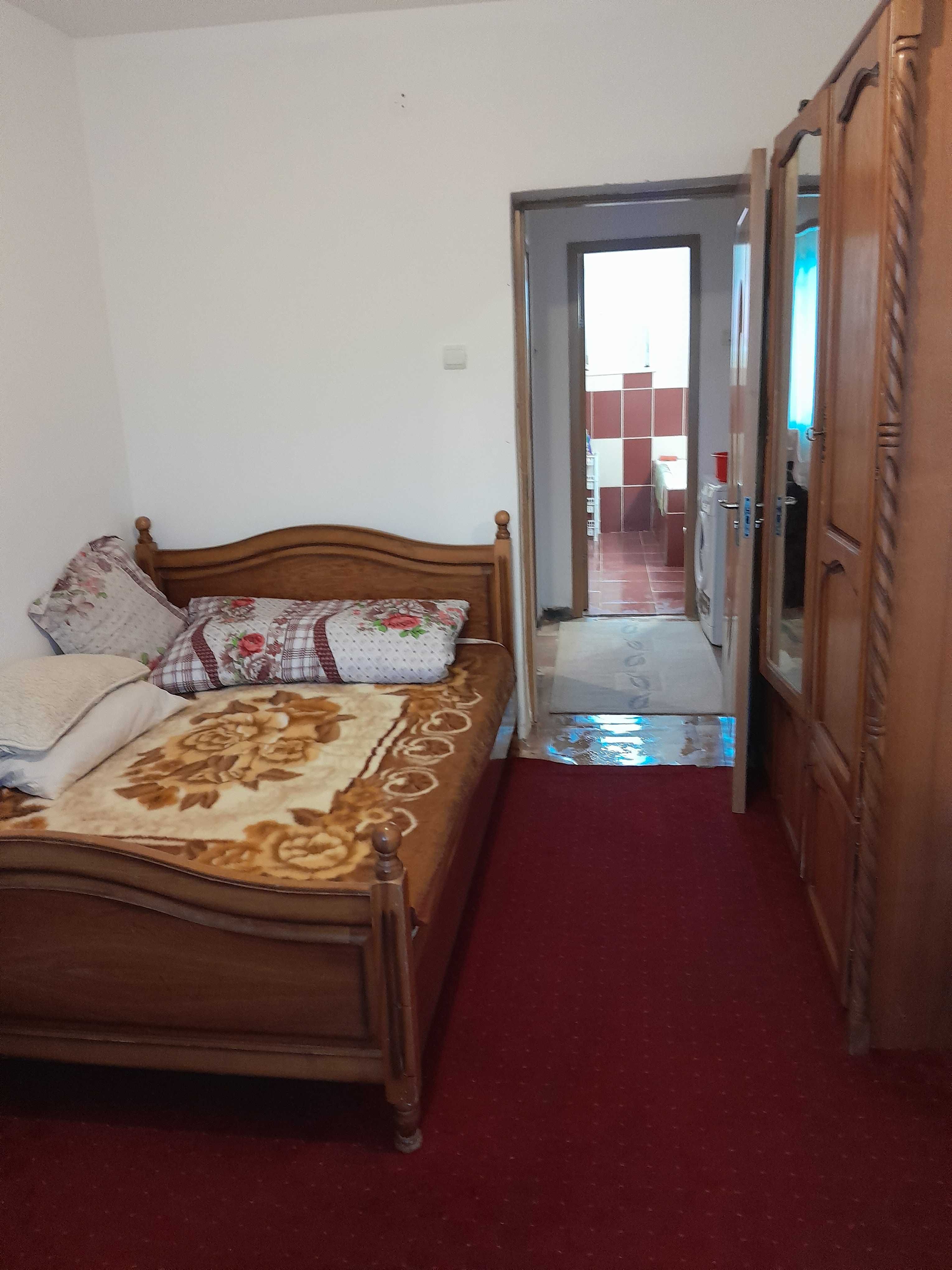 Vand apartament 2 camere