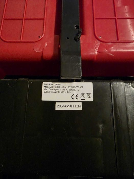 Masinuta electrica pentru copii