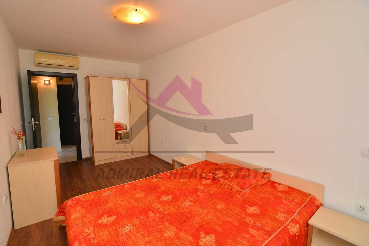 Дава се под наем Тристаен апартамент в Варна, м-т Св. Никола - 128 кв.м за 700 € - Снимка #7