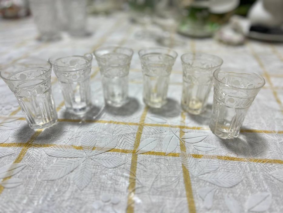 Продам  рюмочки.