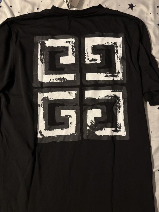 tricou givenchy marimea L