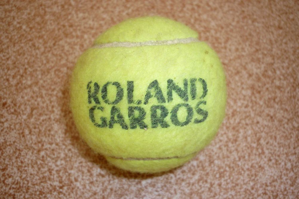Топче за тенис на корт "Roland Garros"