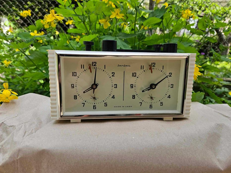 Колекционерски шахматен часовник Янтар