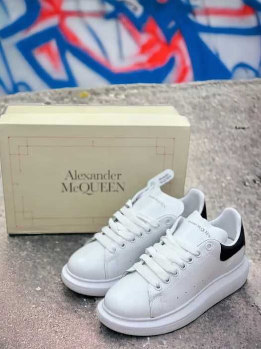 Adidasi Alexander McQueen / Full Box / Adidasi Universali