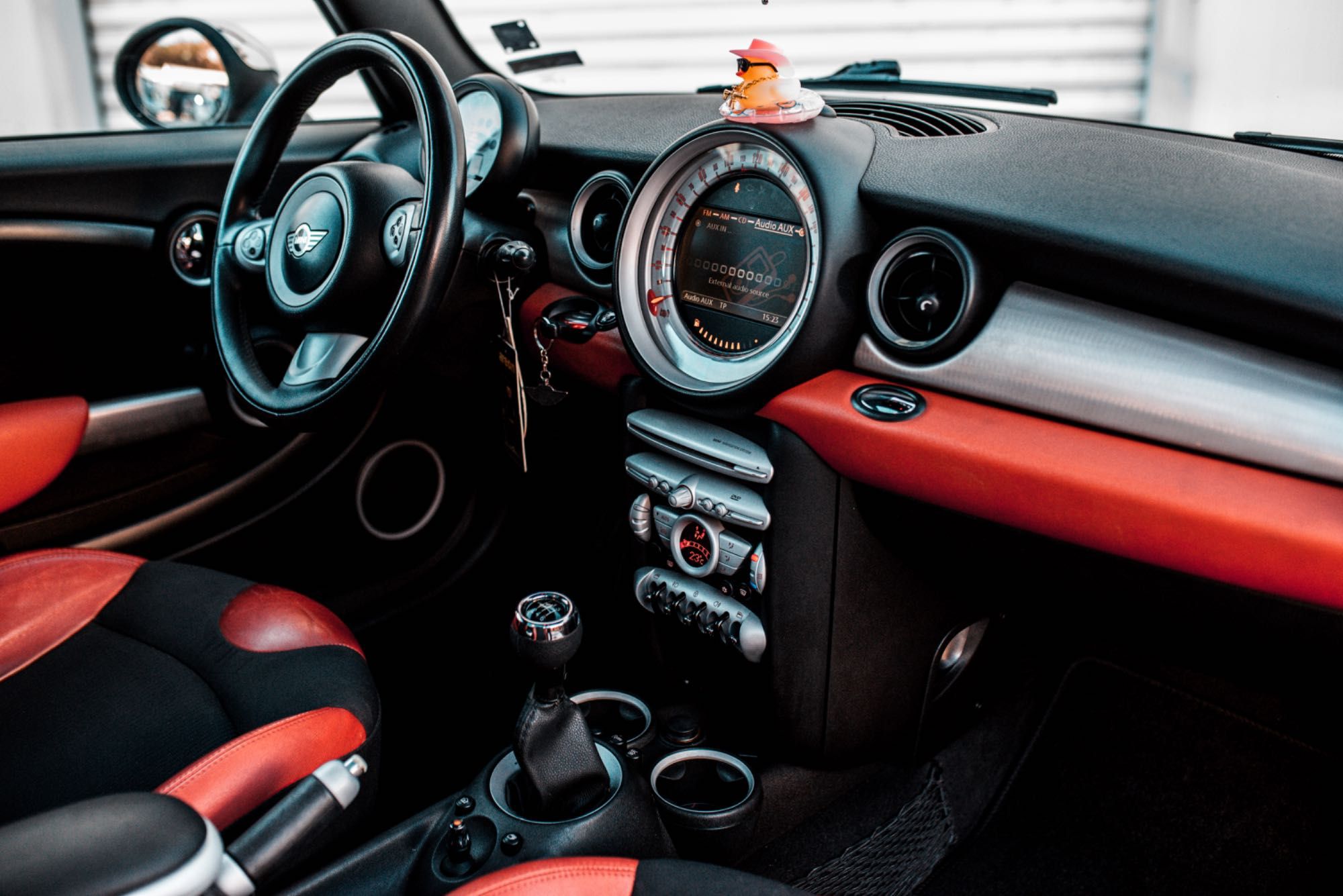 Продавам MINI COOPER D R56 1.6d