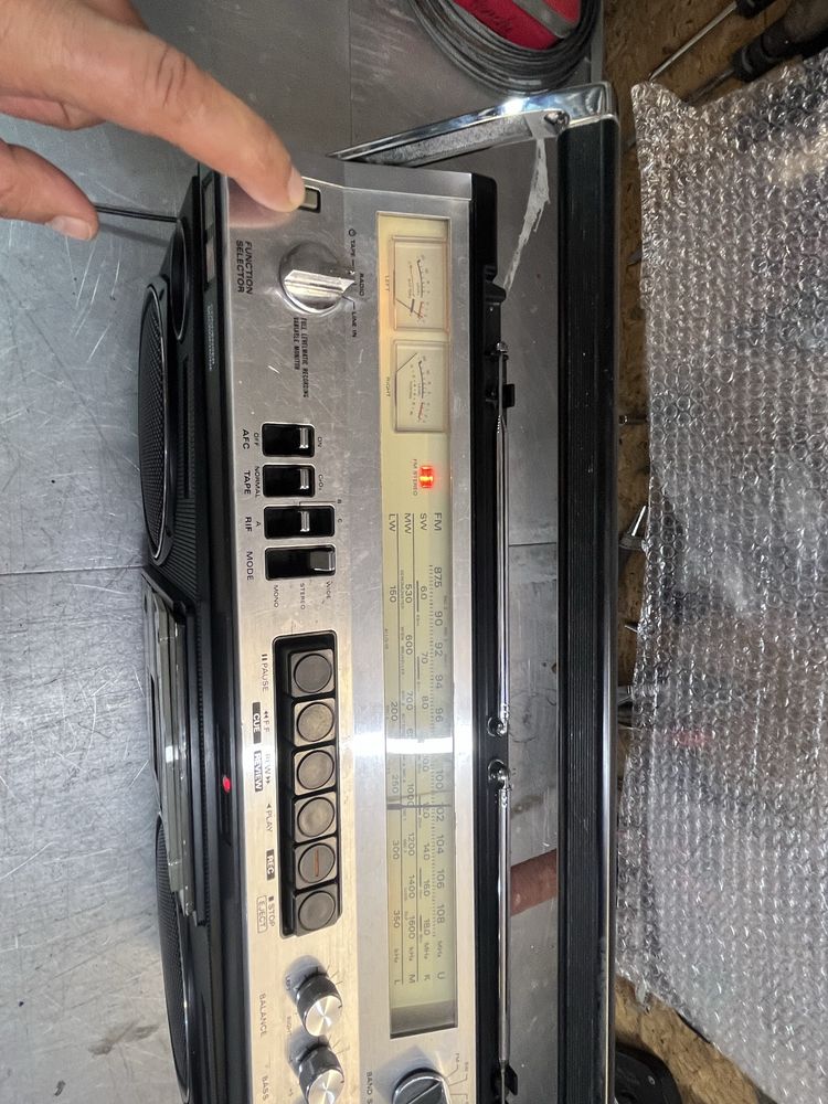 Ресиокасетофон Хитачи Trk 8080