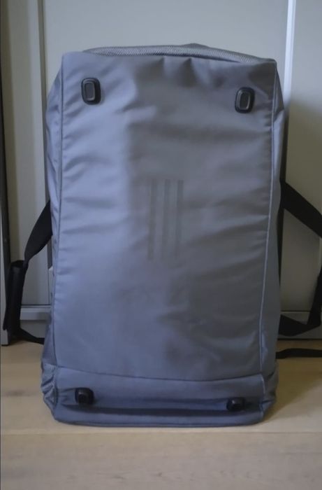 Geanta Adidas golf Hybrid Duffle Bag
 Gri 55 L