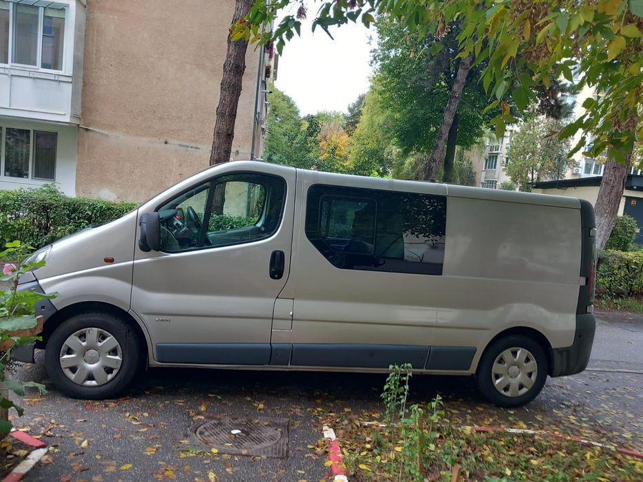 Opel Vivaro 2.5 Autoutilitara
