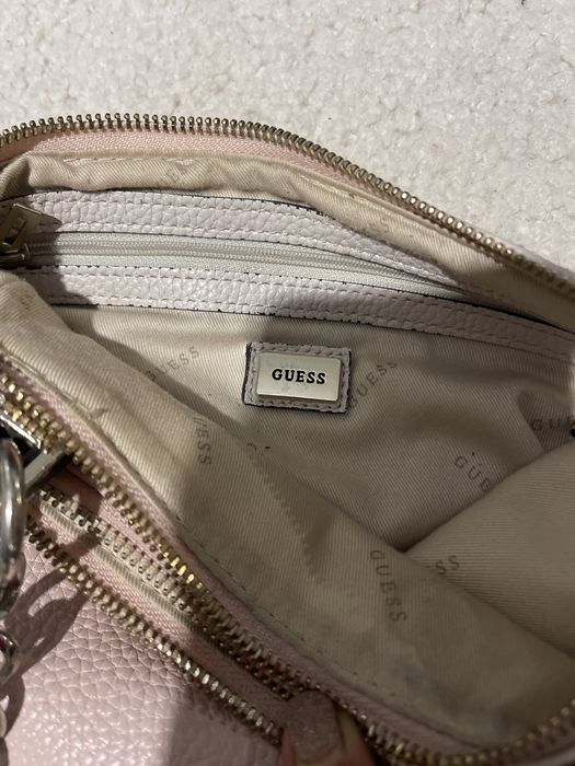 Оригинална чанта Guess