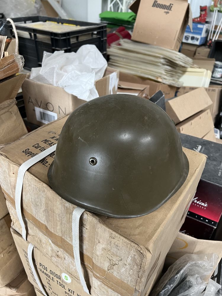 Българска Военна каска в перфектно състояние