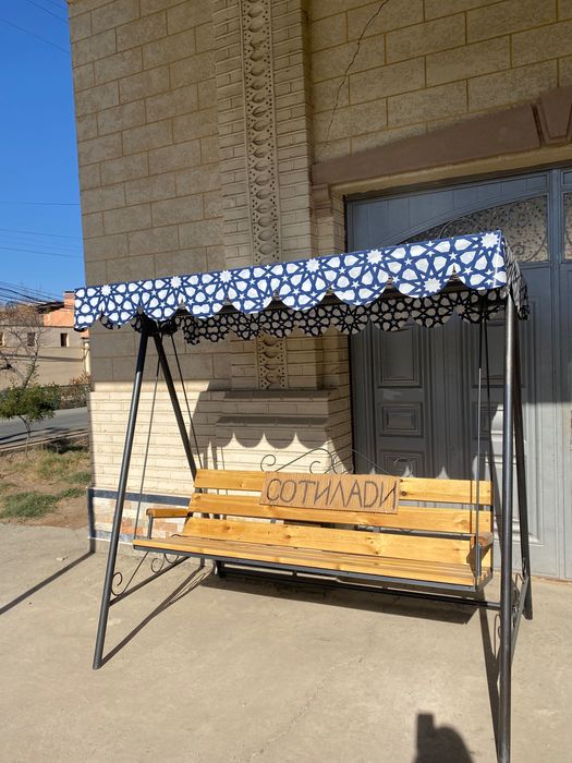 Качели из металла для сада