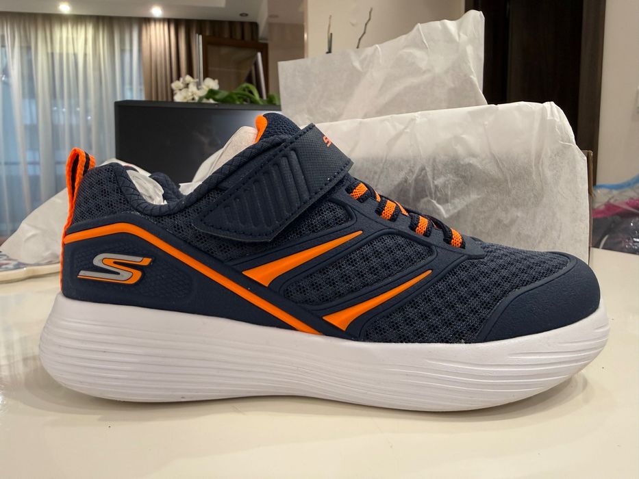 Нови обувки, маратонки Skechers Tuff Tech 32 р.