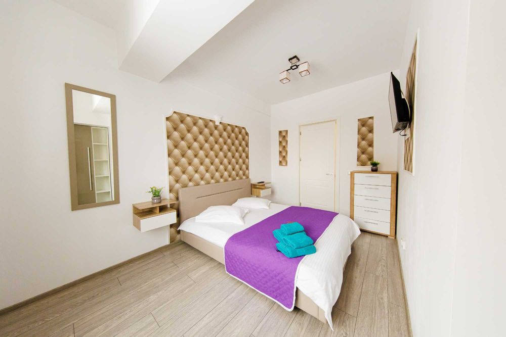 IS Cazare in Apartamente 1-2-3 Cam Regim Hotelier Palas-Newton-Centru