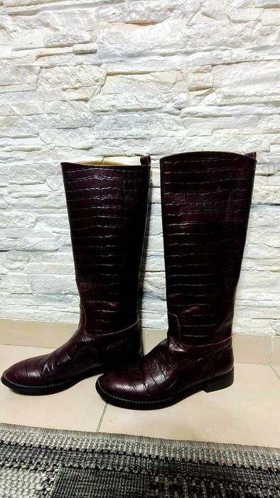 Продам женские сапоги